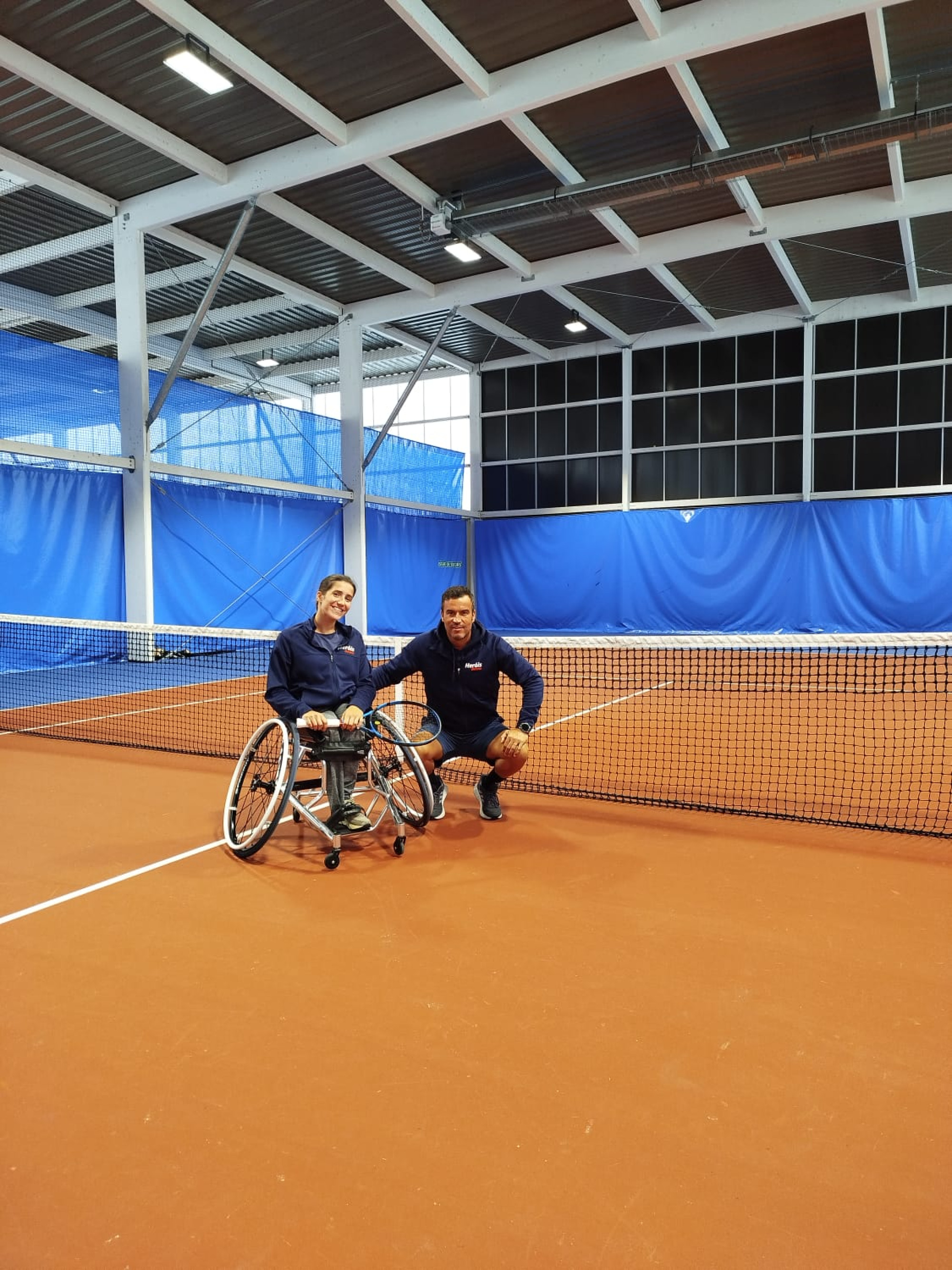 Estreia internacional com presença nos quartos de final