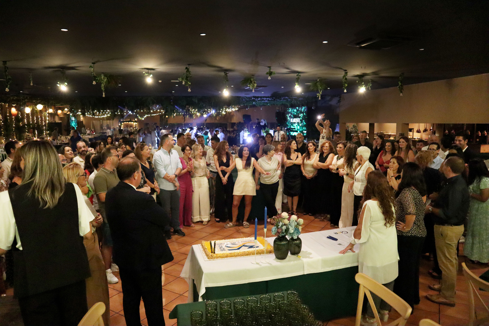 CIOR CELEBROU 35 ANOS