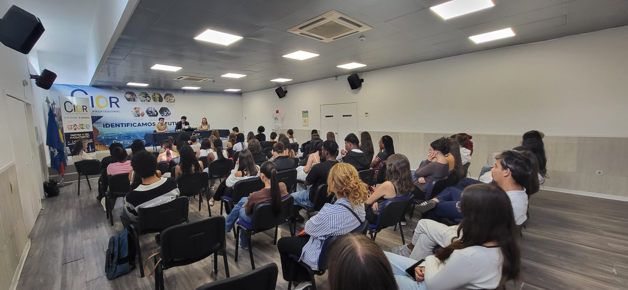 ALUNOS DO CURSO DE FARMÁCIA DA CIOR ASSINALARAM O DIA NACIONAL DO FARMACÊUTICO